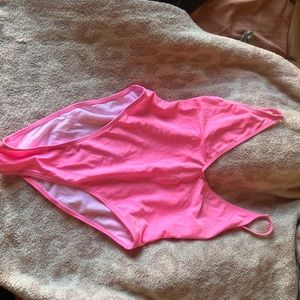 nwt pretty little thing swimsuit